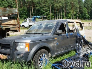 Битый автомобиль Land Rover Discovery