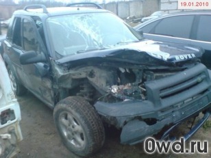 Битый автомобиль Land Rover Freelander